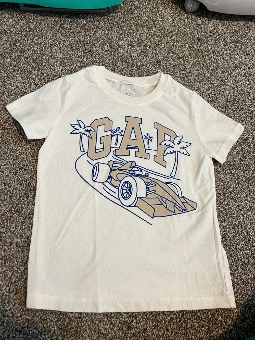 BNWOT GAP Kids Off-White Graphic Logo Tee - Palm & Racecar Design (5 years size)
